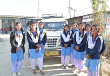 जंगली जानवरों की गतिविधियों को देखते हुए विद्यालय जाने वाले छात्रों हेतु निःशुल्क वाहन सुविधा शुरू।