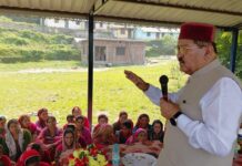 कैबिनेट मंत्री भरत सिंह चौधरी ने रुद्रप्रयाग विधानसभा के आपदा प्रभावित पूर्वी बांगर क्षेत्र के गांवों का किया दौरा, सुनीं जनसमस्याएं: त्वरित समाधान के दिए निर्देश