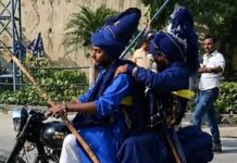 नगरासू गुरुद्वारा प्रकरण में प्रशासन, पुलिस एवं सिख समुदाय के प्रबुद्ध जनों के समन्वित प्रयासों से शांतिपूर्ण समाधान, निहंग सिख निकले पंजाब.